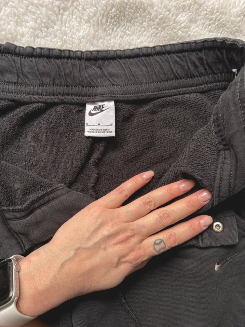 Nike Modern Fleece
Women's High-Waisted French Terry Trousers Black Size M - Picture 5 of 9